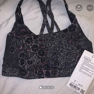 NWT Lululemon Energy Bra Size 4